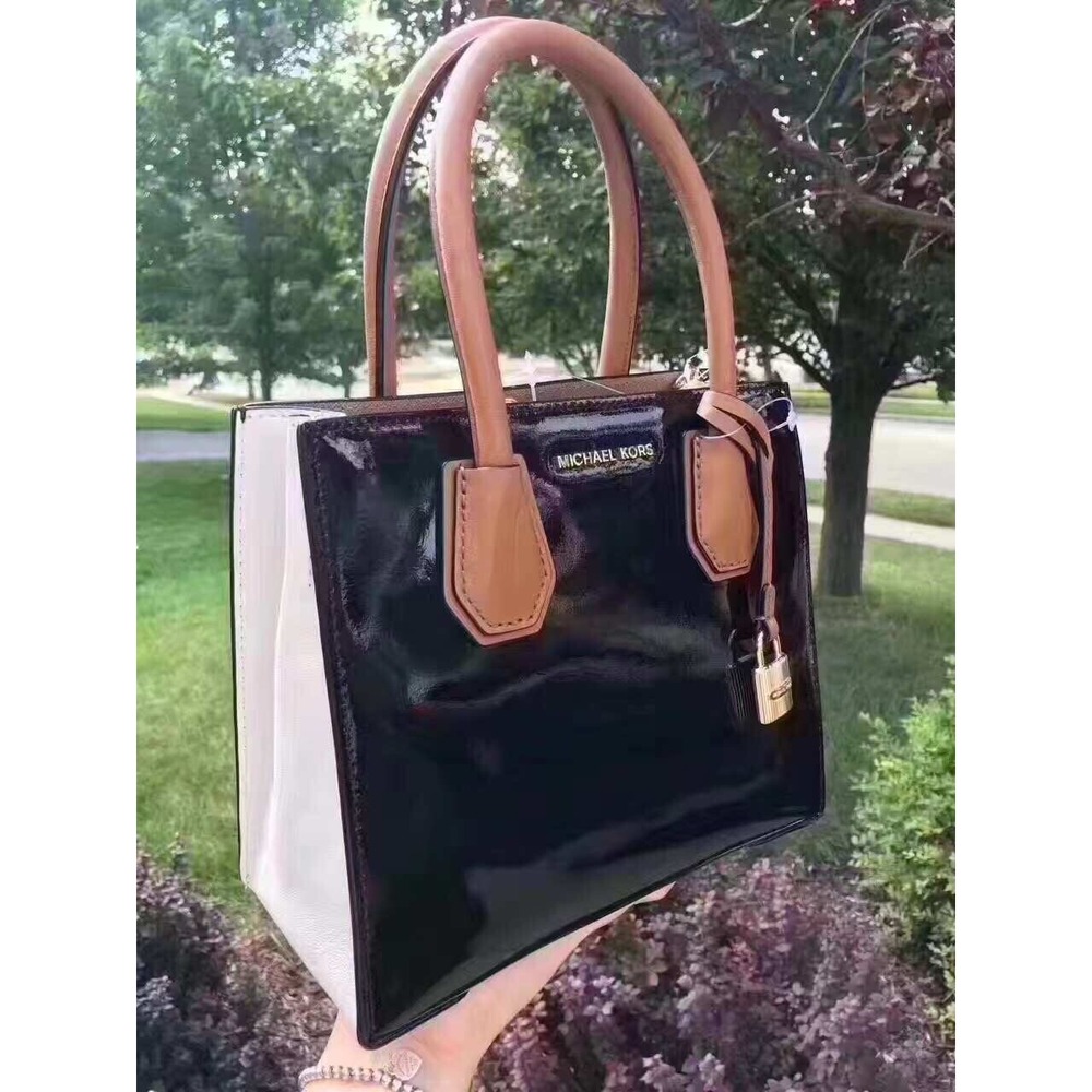 New MICHAEL KORS MERCER Studio Medium messenger Tote Leather lock black bag